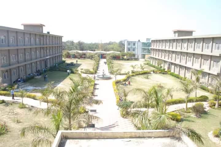 Sri Sukhmani College of Law campus in Dera Bassi, Punjab, India — photo 3