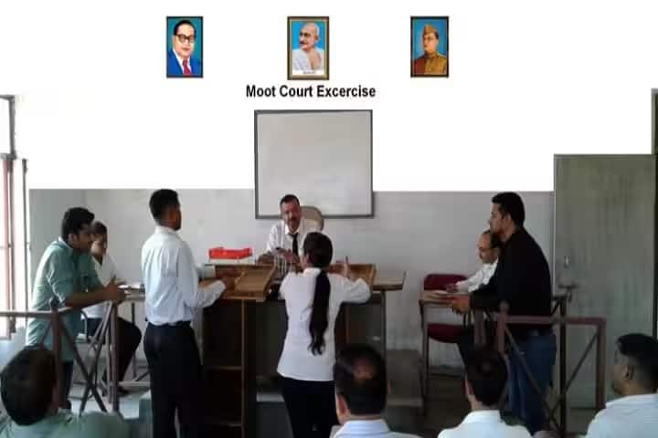 SRC Law College campus in Meerut, Uttar Pradesh, India — photo 6