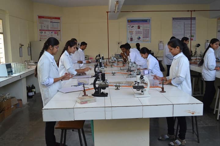Dr Vithalrao Vikhe Patil Foundations College of Pharmacy campus in Pimpalgaon Malvi, Maharashtra, India — photo 4