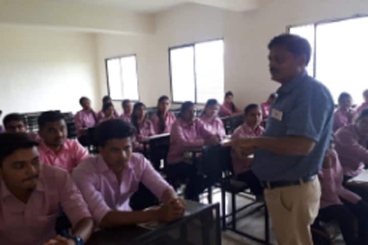 Dr Vedprakash Patil Pharmacy College campus in Aurangabad, Maharashtra, India — photo 2