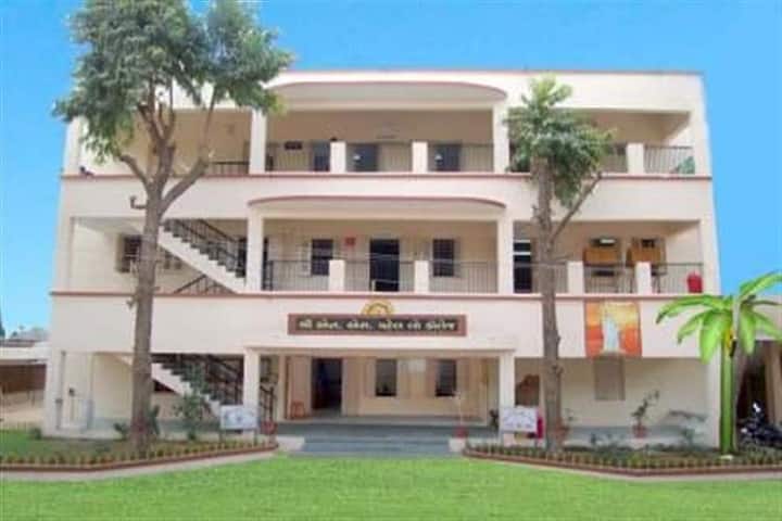 Shri NS Patel Law College campus in Modasa, Gujarat, India — photo 1