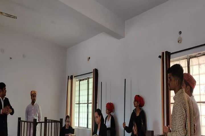 Shri Guru Gobind Singh Law College campus in Indore, Madhya Pradesh, India — photo 1