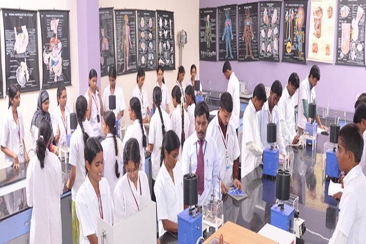 Dr Uttamrao Mahajan College of B Pharmacy campus in Chalisgaon, Maharashtra, India — photo 4