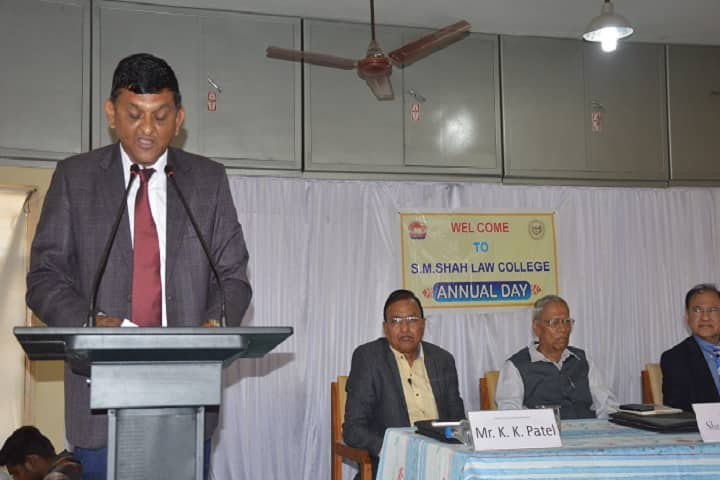 Shri SM Shah Law College campus in Mehsana, Gujarat, India — photo 3