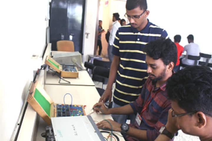 Padmabhushan Vasantdada Patil Pratishthan's College of Engineering campus in Mumbai, Maharashtra, India — photo 4