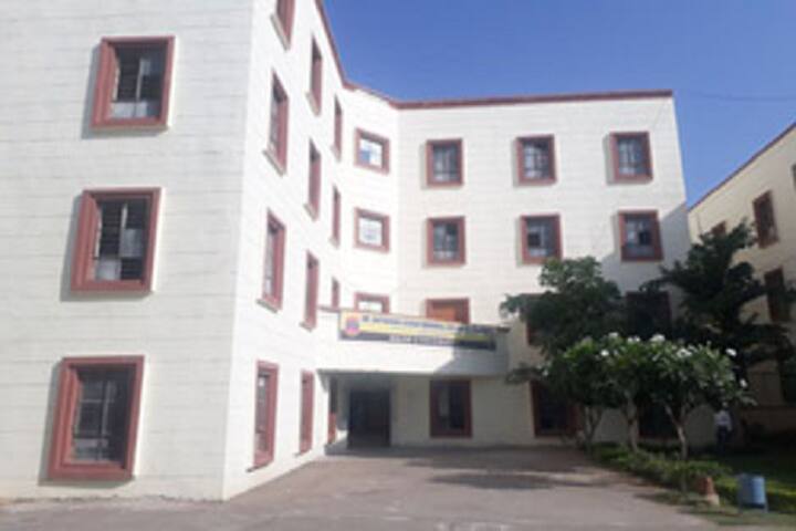 Dr Satyendra Kumar Memorial College of Pharmacy campus in Bhopal, Madhya Pradesh, India — photo 1
