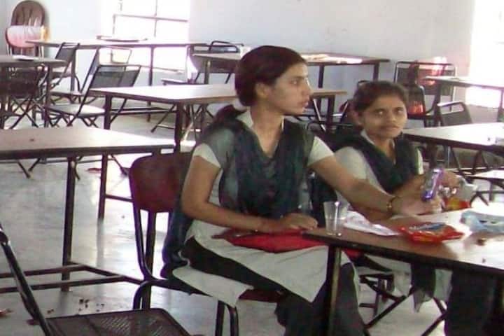 Dr Satyendra Kumar Memorial College of Pharmacy campus in Bhopal, Madhya Pradesh, India — photo 2