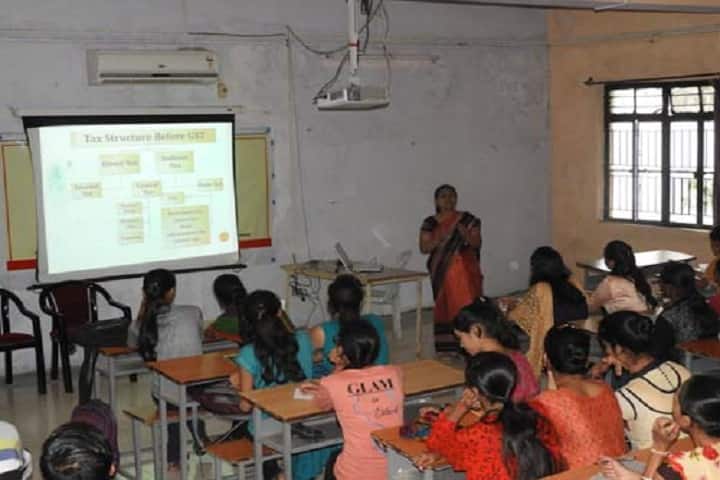 Godavari Institute of Management and Research campus in Jalgaon, Maharashtra, India — photo 3