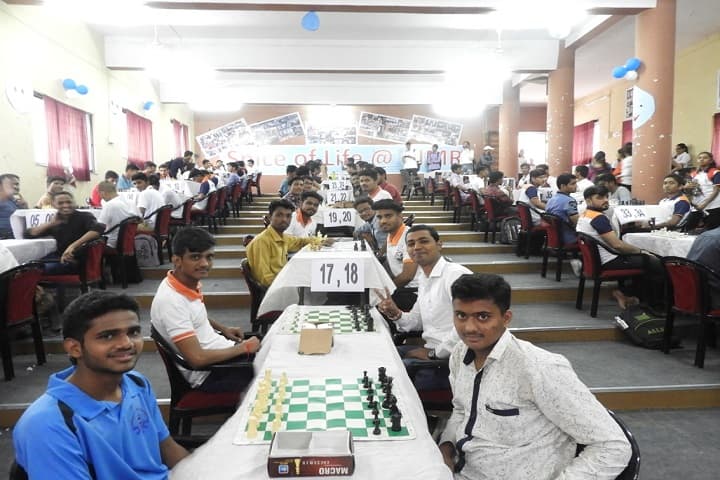 Godavari Institute of Management and Research campus in Jalgaon, Maharashtra, India — photo 5