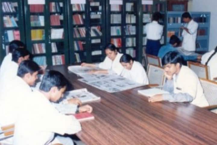 Dr BD Jatti Homoeopathic Medical College Hospital and Post Graduate Research Centre campus in Dharwad, Karnataka, India — photo 4