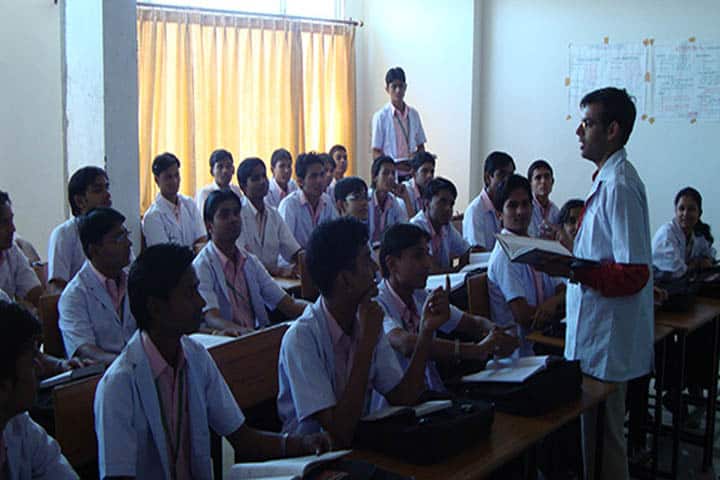 Sanjeevani College of Nursing campus in Udaipur, Rajasthan, India — photo 3