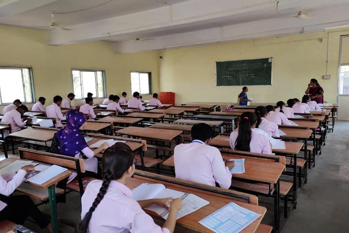 Dr NJ Paulbudhe College of Pharmacy campus in Ahmednagar, Maharashtra, India — photo 3