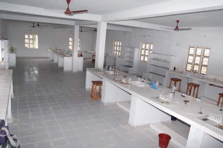 Dr MP Singh College of Pharmacy campus in Budaun, Uttar Pradesh, India — photo 4
