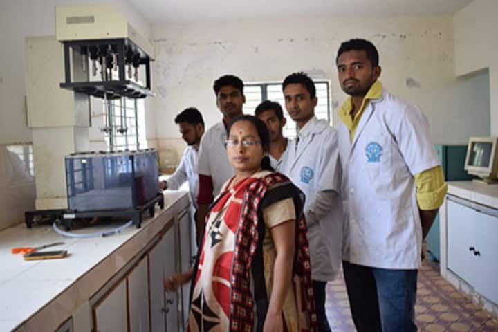 Dr HLT College of Pharmacy campus in Ramanagara, Karnataka, India — photo 2