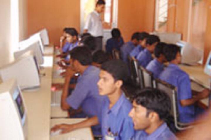 Sri CB Yeligar Polytechnic campus in Dharwad, Karnataka, India — photo 4