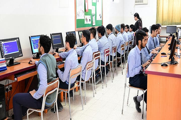 Shri Chintamani Smarak Vidhi Mahavidyalaya campus in Pratapgarh, Uttar Pradesh, India — photo 3