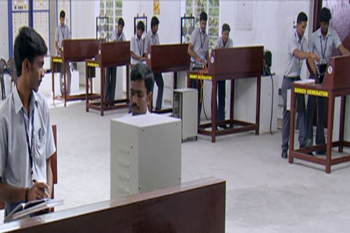 Vellore Polytechnic College campus in Vellore, Tamil Nadu, India — photo 5