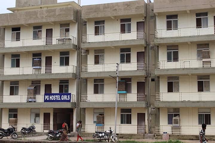 School of Legal Studies campus in Bhopal, Madhya Pradesh, India — photo 2
