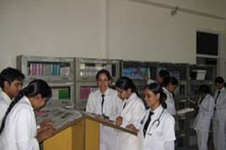 Chandola Homoeopathic Medical College and Hospital campus in Rudrapur, Uttarakhand, India — photo 4