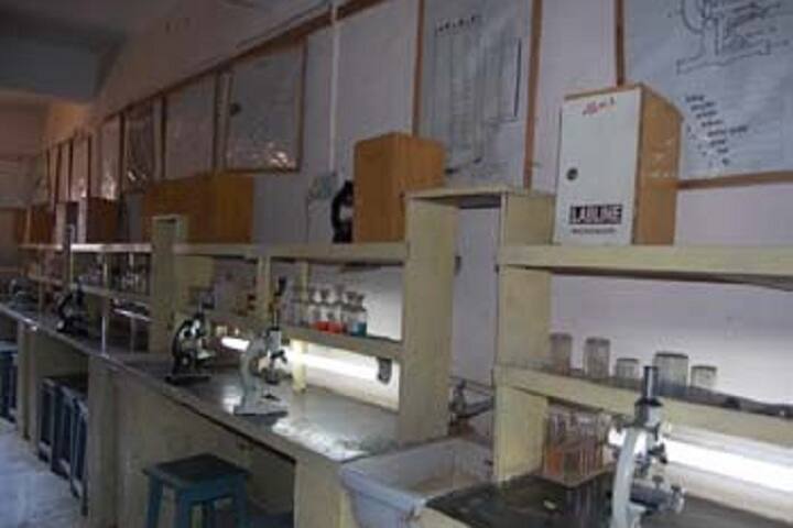 Dhule Charitable Societys Institute of Pharmacy campus in Dhule, Maharashtra, India — photo 4