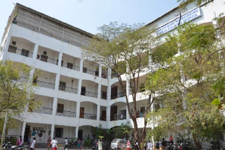 Venkateswara Homoeopathic Medical College and Hospital campus in Chennai, Tamil Nadu, India — photo 2