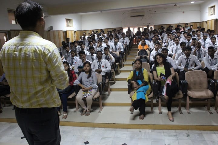 Dev Bhoomi Institute of Pharmacy and Research campus in Dehradun, Uttarakhand, India — photo 4