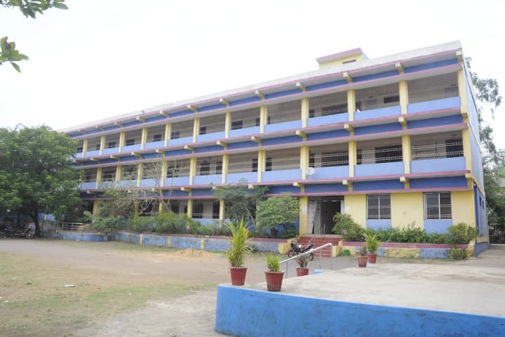 Seth Ratan Chand Surana Law College campus in Durg, Chhattisgarh, India — photo 1