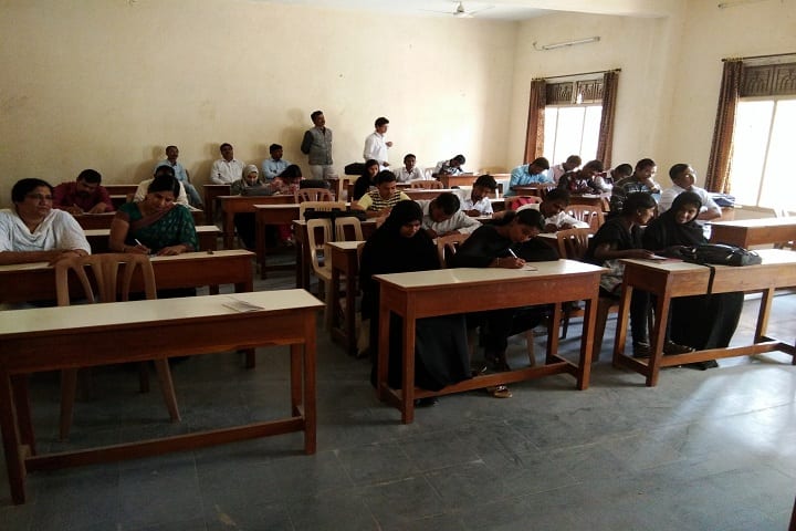 Seth Chunilal Amarchand Bohra Law College campus in Raichur, Karnataka, India — photo 4