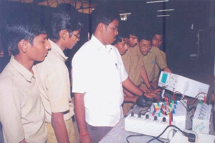 Shanmugha Polytechnic College campus in Thanjavur, Tamil Nadu, India — photo 4