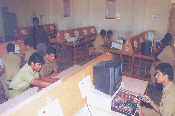 Shanmugha Polytechnic College campus in Thanjavur, Tamil Nadu, India — photo 5