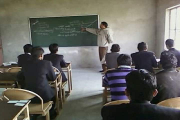 Shakambhari Institute of Higher Education and Technology campus in Roorkee, Uttarakhand, India — photo 2