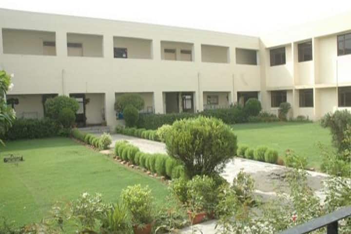 Seth Jaiprakash Mukandlal Polytechnic for Women campus in Ghaziabad, Uttar Pradesh, India — photo 1