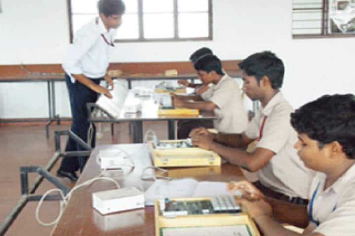 SET Polytechnic campus in Mandya, Karnataka, India — photo 5