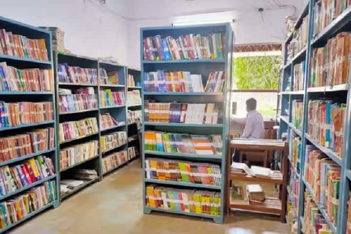 Bapuraoji Butle Arts campus in Digras, Maharashtra, India — photo 4