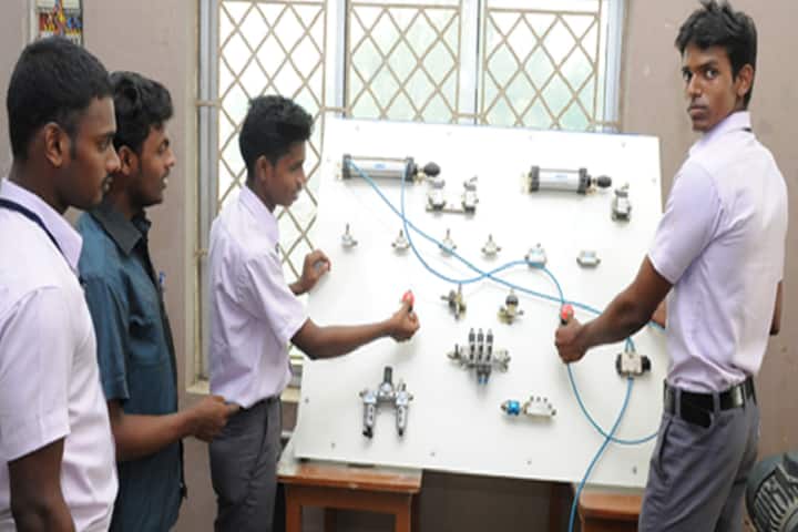 Thiru Seven Hills Polytechnic College campus in Chennai, Tamil Nadu, India — photo 2