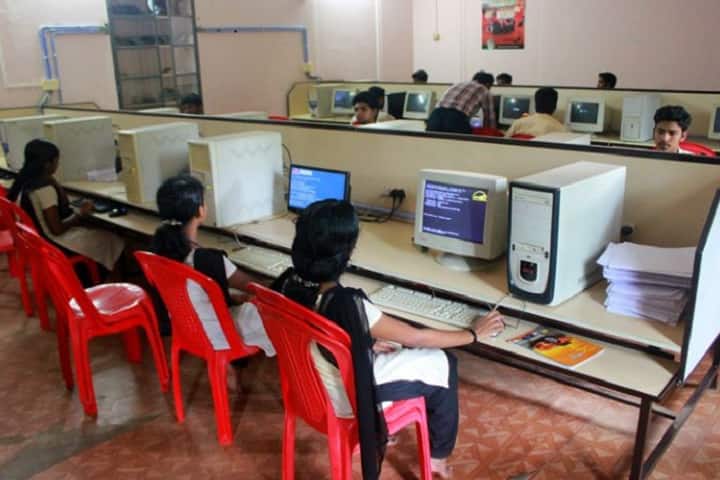Thiagarajar Polytechnic College campus in Thrissur, Kerala, India — photo 4