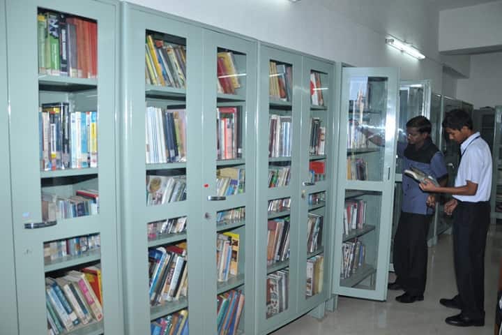 The Peoples Education Society's Diploma College of Engineering and Technology campus in Ahmednagar, Maharashtra, India — photo 3
