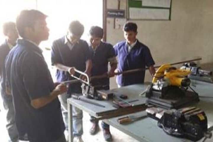 The Peoples Education Society's Diploma College of Engineering and Technology campus in Ahmednagar, Maharashtra, India — photo 5