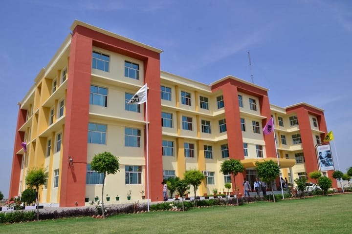 Universal Polytechnic College campus in Lalru, Punjab, India — photo 1
