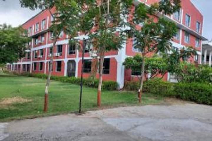 School of Law campus in Ahmedabad, Gujarat, India — photo 1