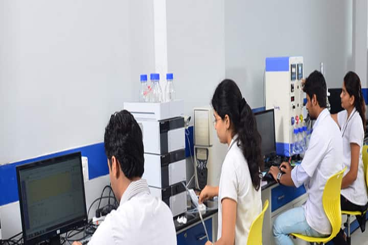 KL College of Pharmacy campus in Guntur, Andhra Pradesh, India — photo 6