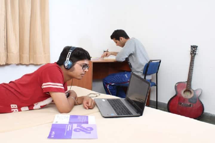 Amity School of Engineering and Technology campus in Gwalior, Madhya Pradesh, India — photo 6