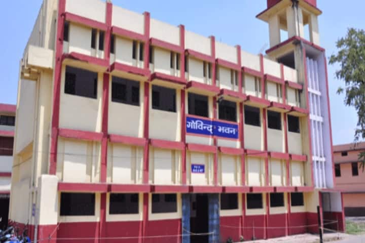 Sau Kusum Tai Dabke Law College campus in Raipur, Chhattisgarh, India — photo 2