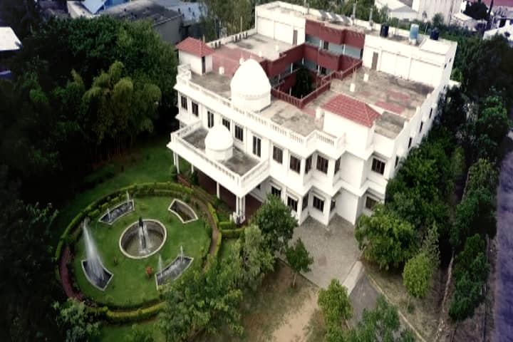 SBRR Mahajana Law College campus in Mysuru, Karnataka, India — photo 1