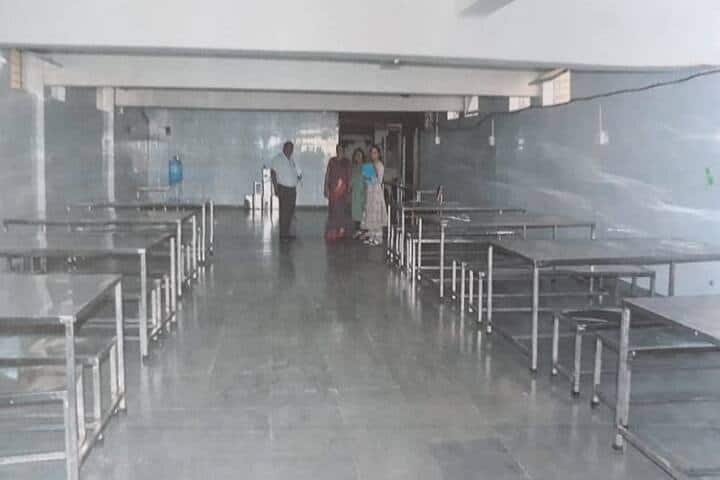 Shree Umiya KVC Nursing College campus in Ahmedabad, Gujarat, India — photo 4
