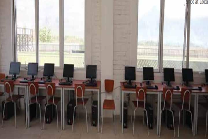 Vijaybhoomi University campus in Mumbai, Maharashtra, India — photo 4