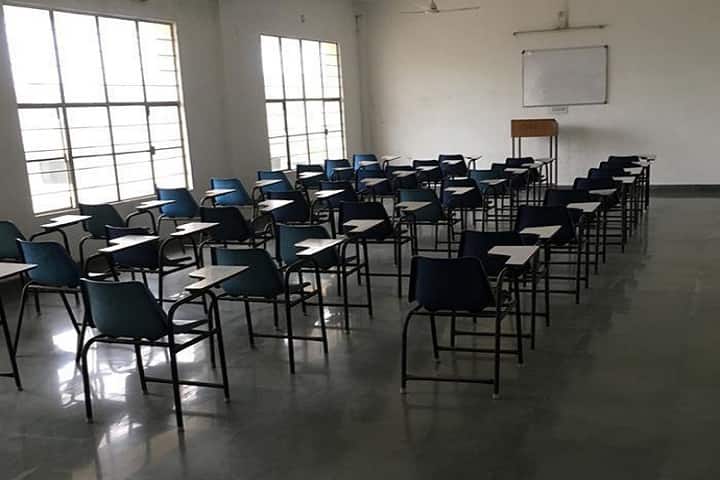 Sardar Amarjit Singh Memorial College of Law campus in Patiala, Punjab, India — photo 3