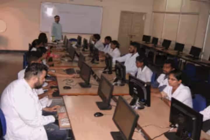 G Pulla Reddy College of Pharmacy campus in Hyderabad, Telangana, India — photo 4