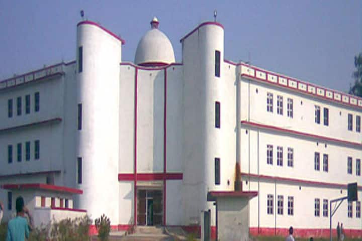 Sanjivnie Group of Educational Institution campus in Bahraich, Uttar Pradesh, India — photo 2