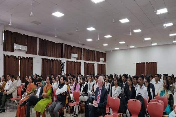 N B Thakur Law College campus in Nashik, Maharashtra, India — photo 2